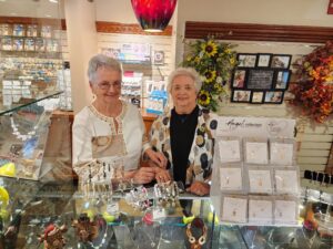 Mon Health Auxiliary volunteers share their stories of service